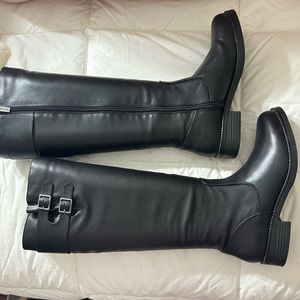 Riding boots